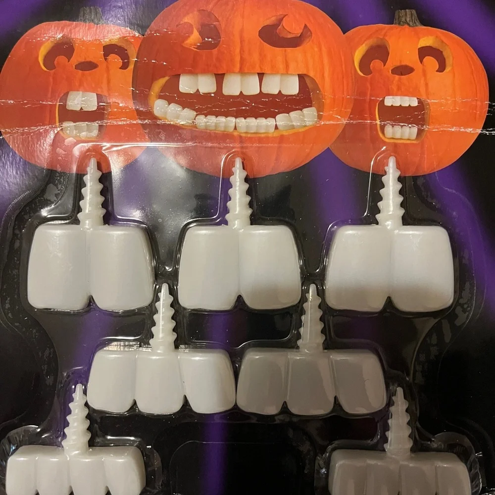 White Pumpkin Teeth Set - Glow in the Dark